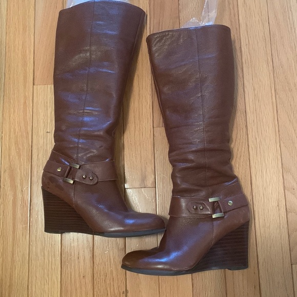 Guess Wedge Boots - Picture 1 of 5